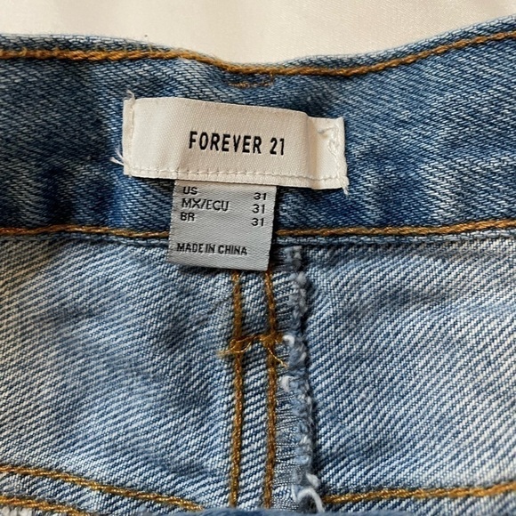 Forever 21 Size 32 high waisted distressed shorts - Picture 3 of 5